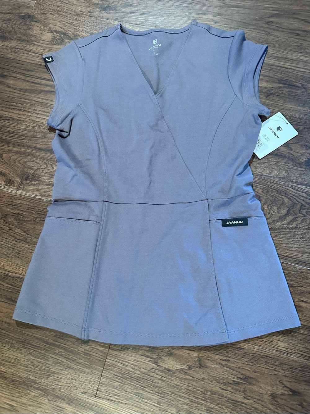 Jaanuu Women’s V-Neck Tunic scrub Top